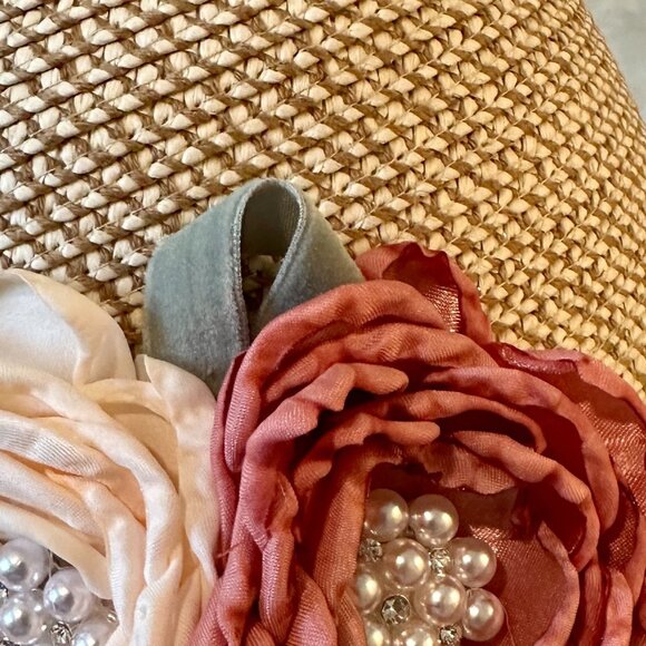 Elegant Women's Tweed Sun Hat With Satin Flowers And Pearls Special Event (NEW) - Picture 6 of 12